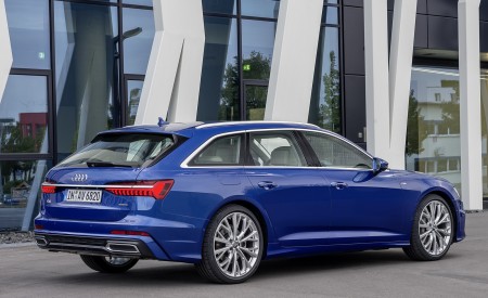 2019 Audi A6 Avant (Color: Sepang Blue) Rear Three-Quarter Wallpapers 450x275 (36)