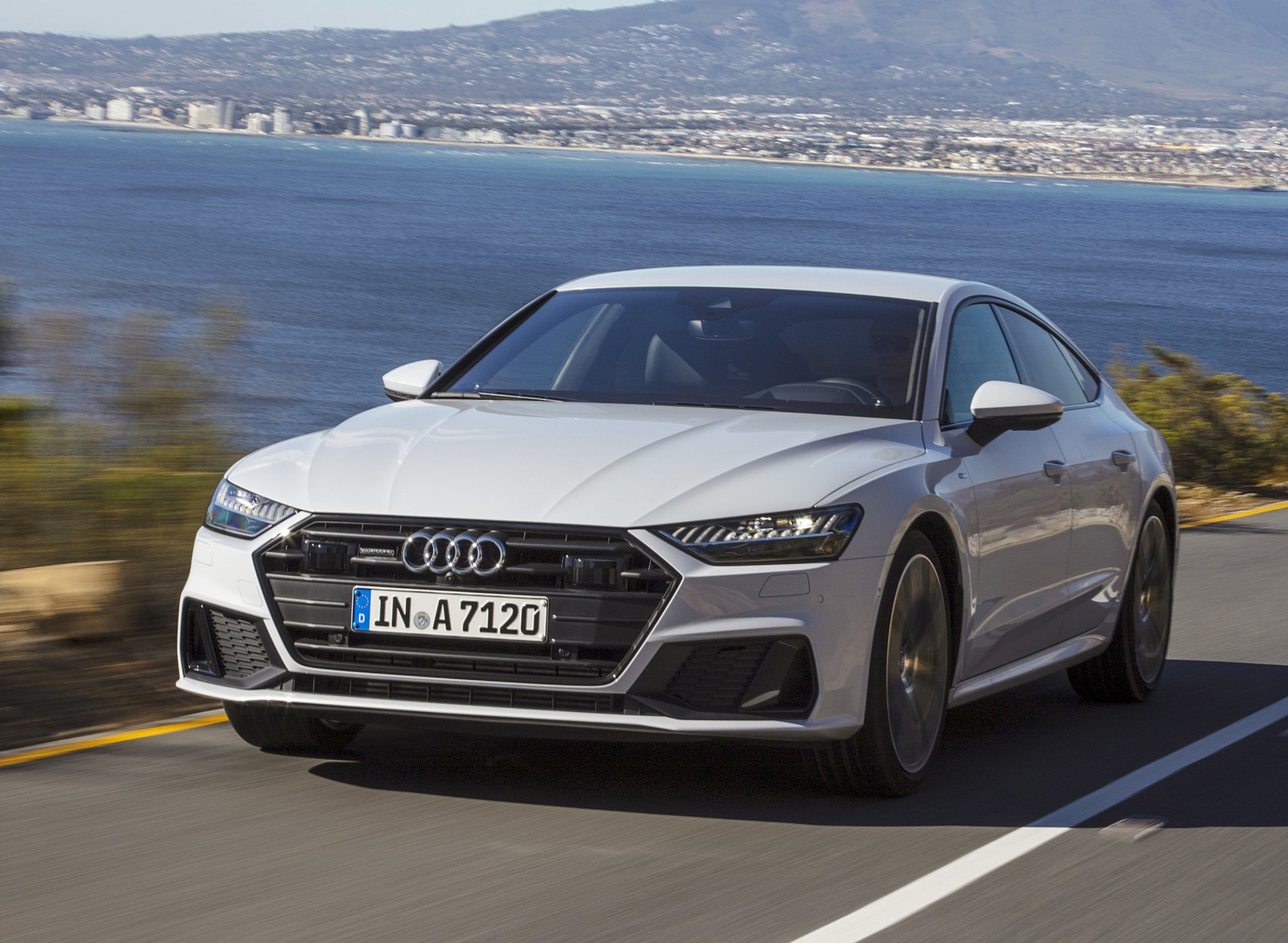 2019 Audi A7 Sportback (Color: Suzuka Grey) Front Wallpapers #58 of 83