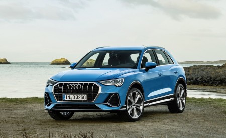 2019 Audi Q3 (Color: Turbo Blue) Front Three-Quarter Wallpapers 450x275 (9)