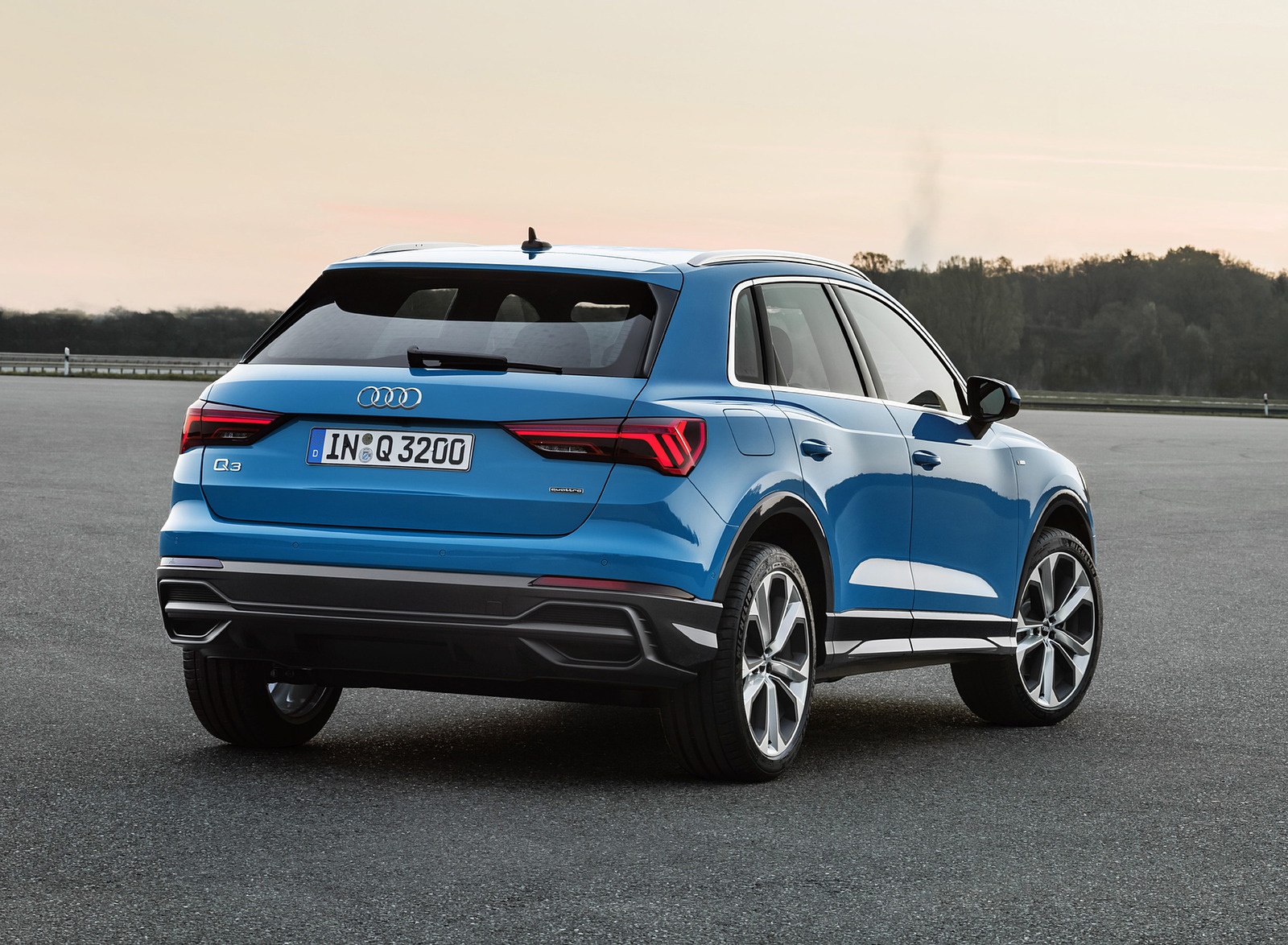2019 Audi Q3 (Color: Turbo Blue) Rear Three-Quarter Wallpapers #18 of 40
