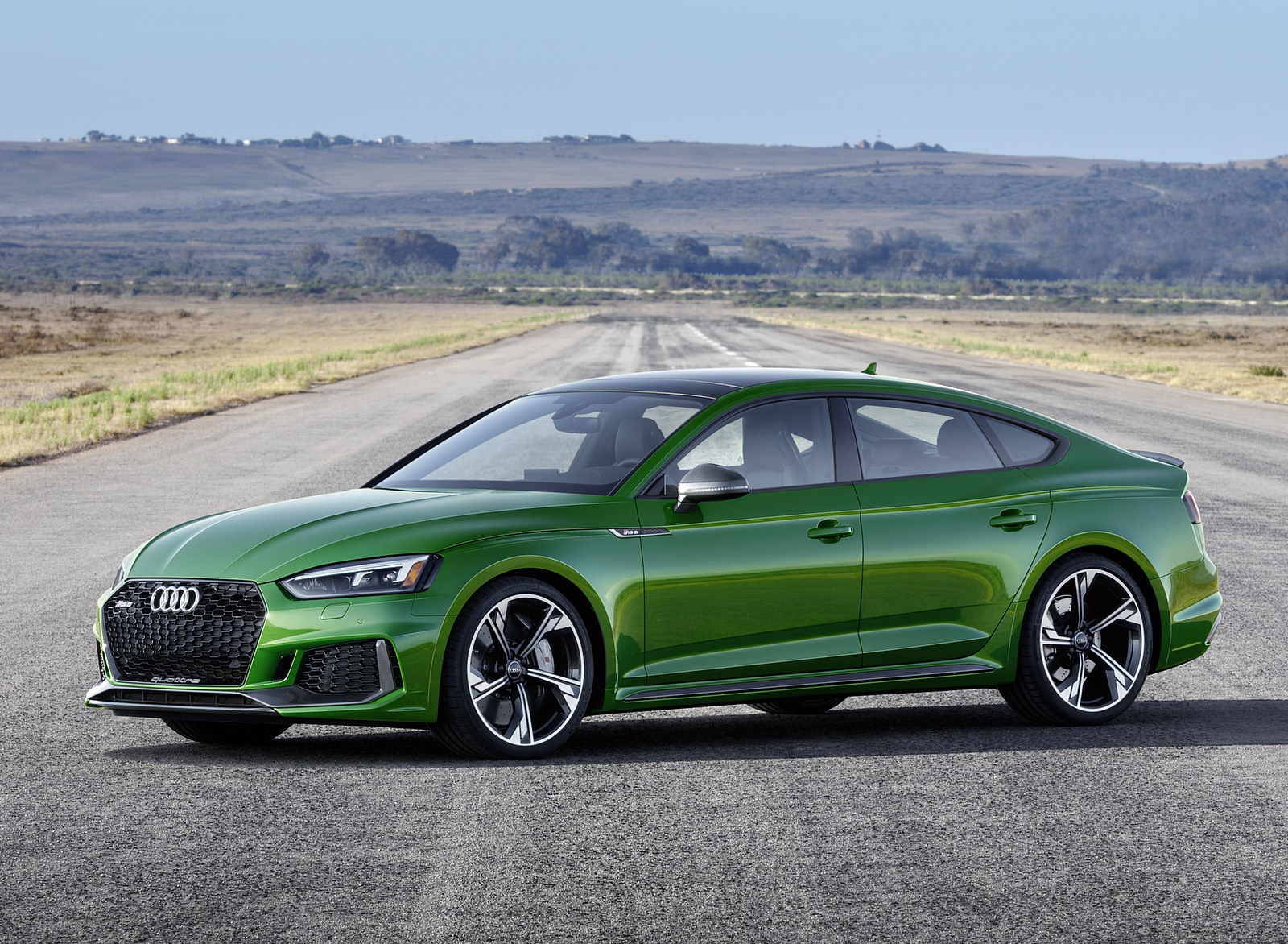 2019 Audi RS5 Sportback (Color: Sonoma Green Metallic) Front Three-Quarter Wallpapers #71 of 84