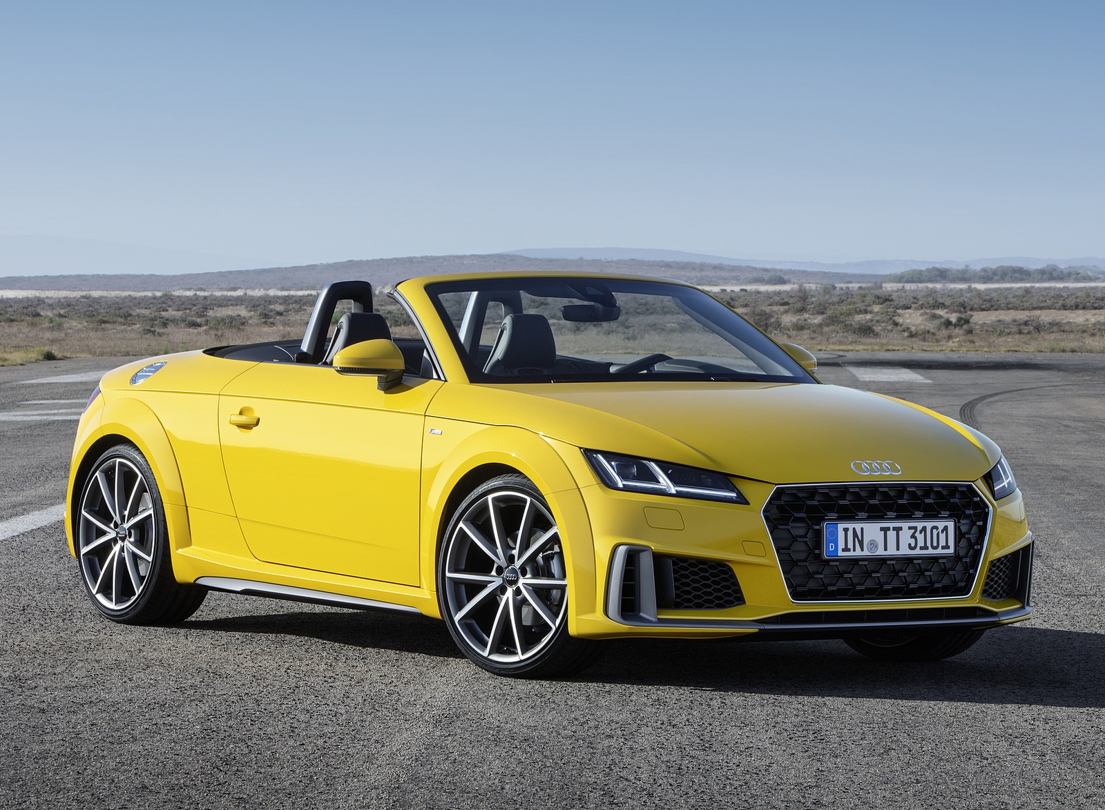 2019 Audi TT Roadster (Color: Vegas Yellow) Front Three-Quarter Wallpapers #29 of 35