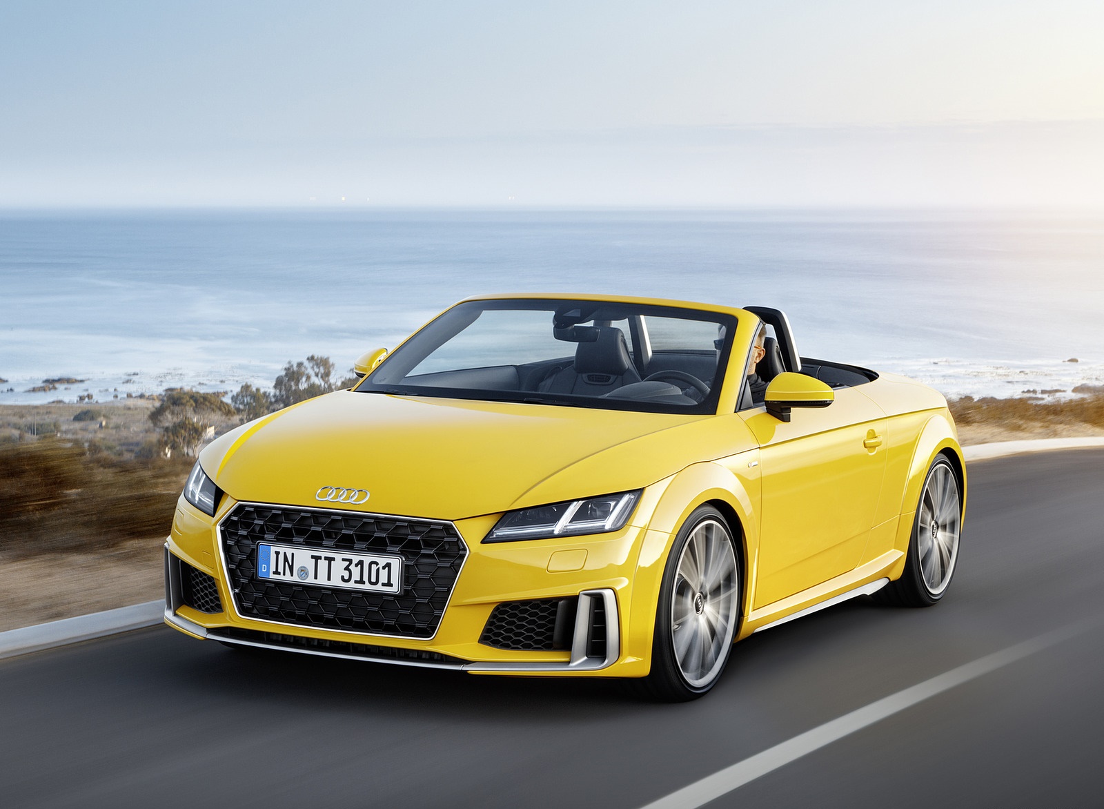 2019 Audi TT Roadster (Color: Vegas Yellow) Front Three-Quarter Wallpapers #18 of 35