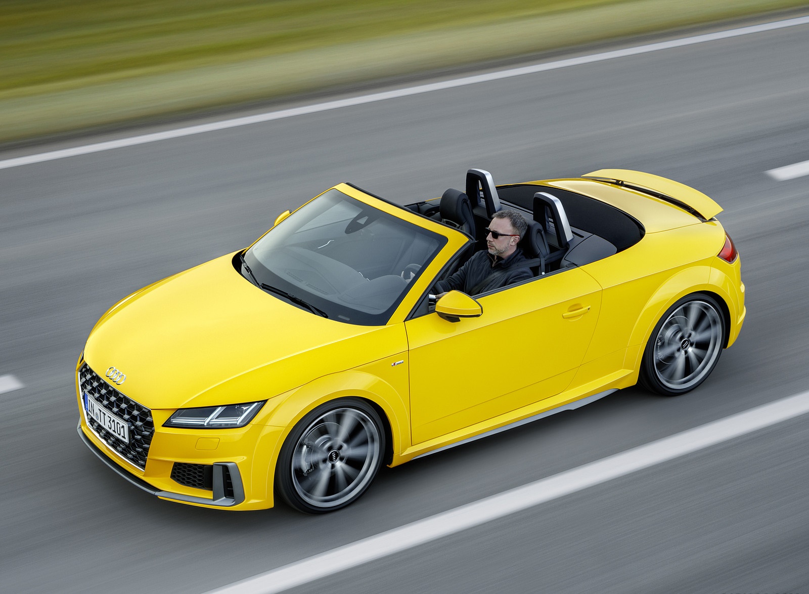 2019 Audi TT Roadster (Color: Vegas Yellow) Front Three-Quarter Wallpapers #17 of 35
