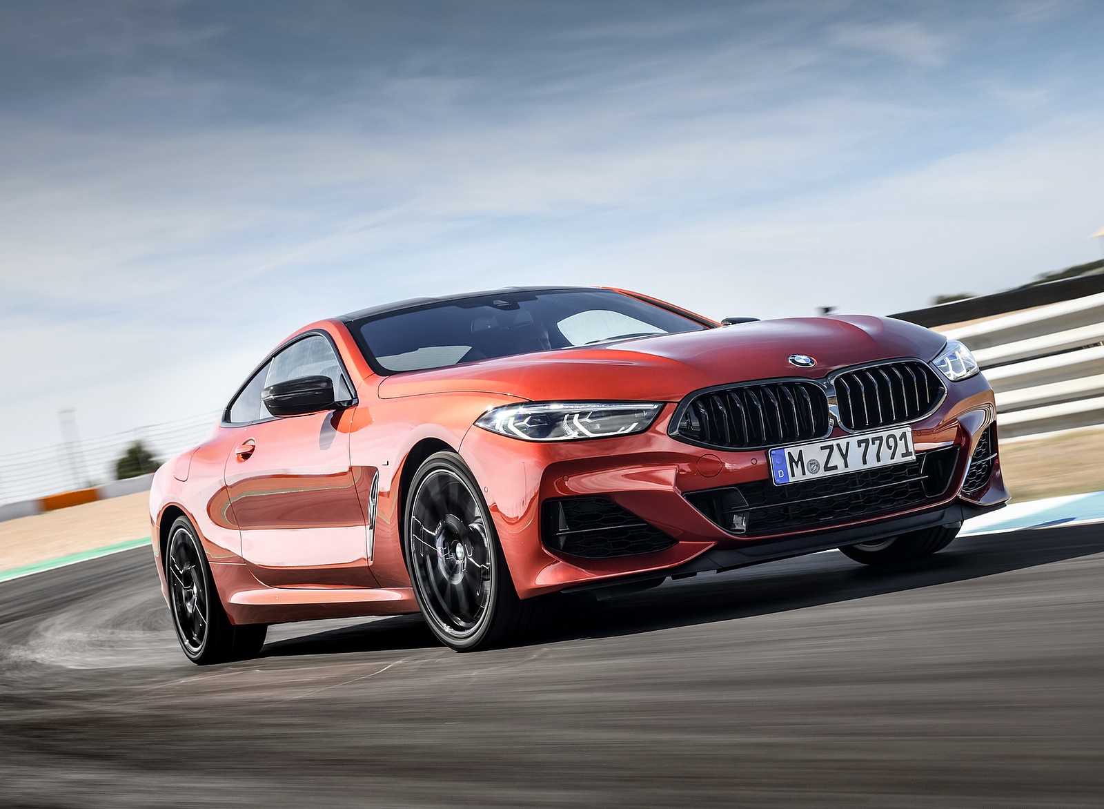 2019 BMW 8-Series M850i Front Three-Quarter Wallpapers #44 of 116
