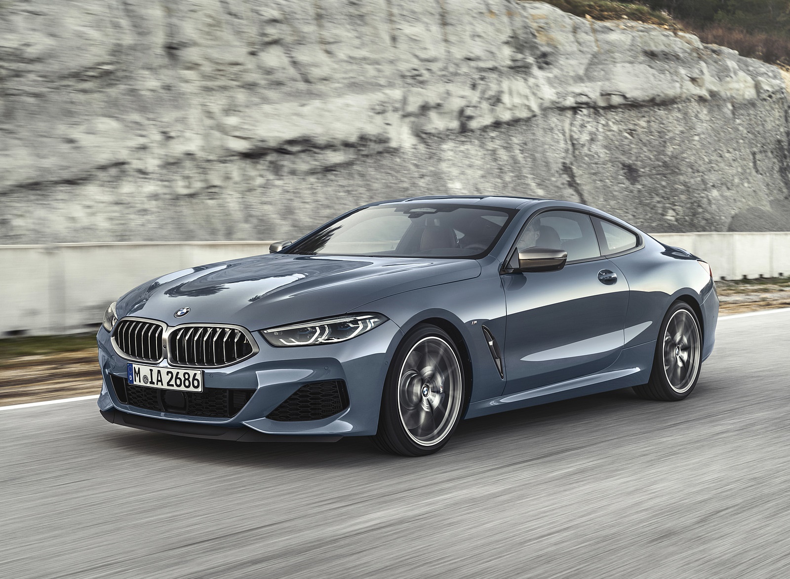 2019 BMW 8-Series M850i Front Three-Quarter Wallpapers #1 of 116