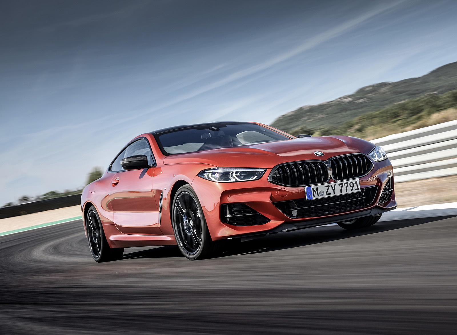 2019 BMW 8-Series M850i Front Three-Quarter Wallpapers #43 of 116