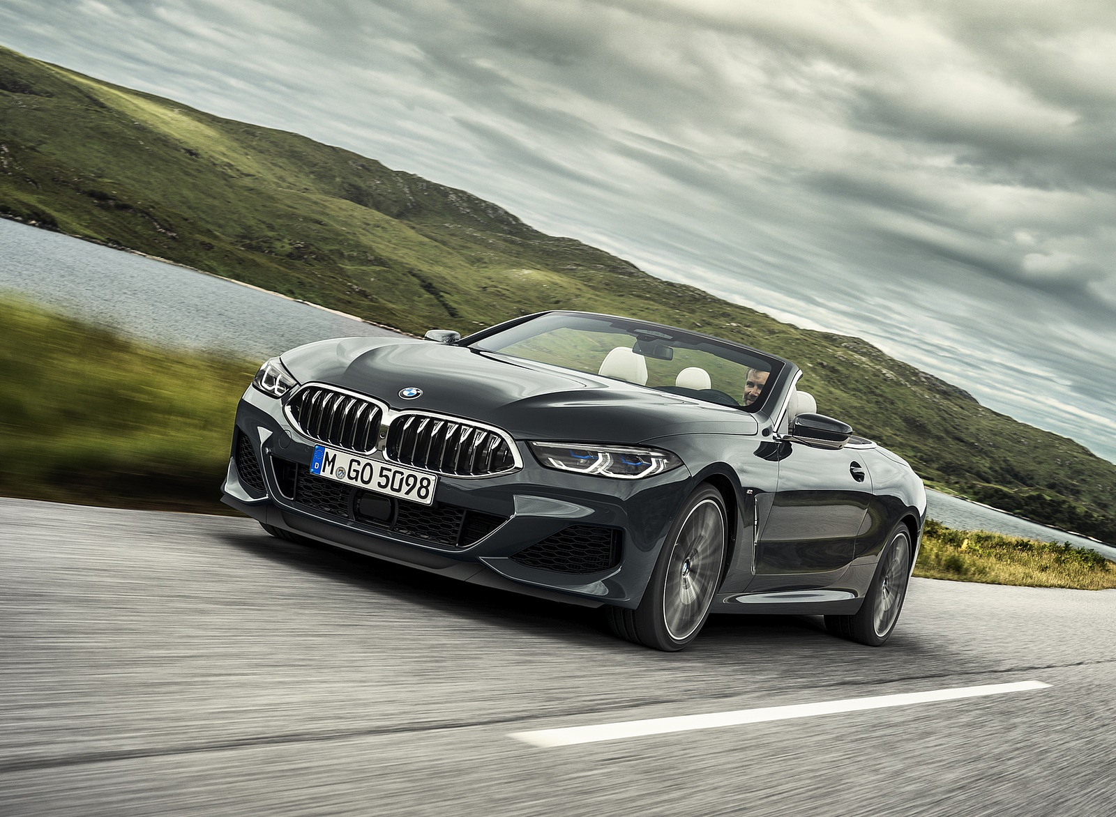 2019 BMW 8 Series M850i xDrive Convertible Front Three-Quarter Wallpapers (4)