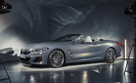 2019 BMW 8 Series M850i xDrive Convertible Front Three-Quarter Wallpapers 450x275 (44)
