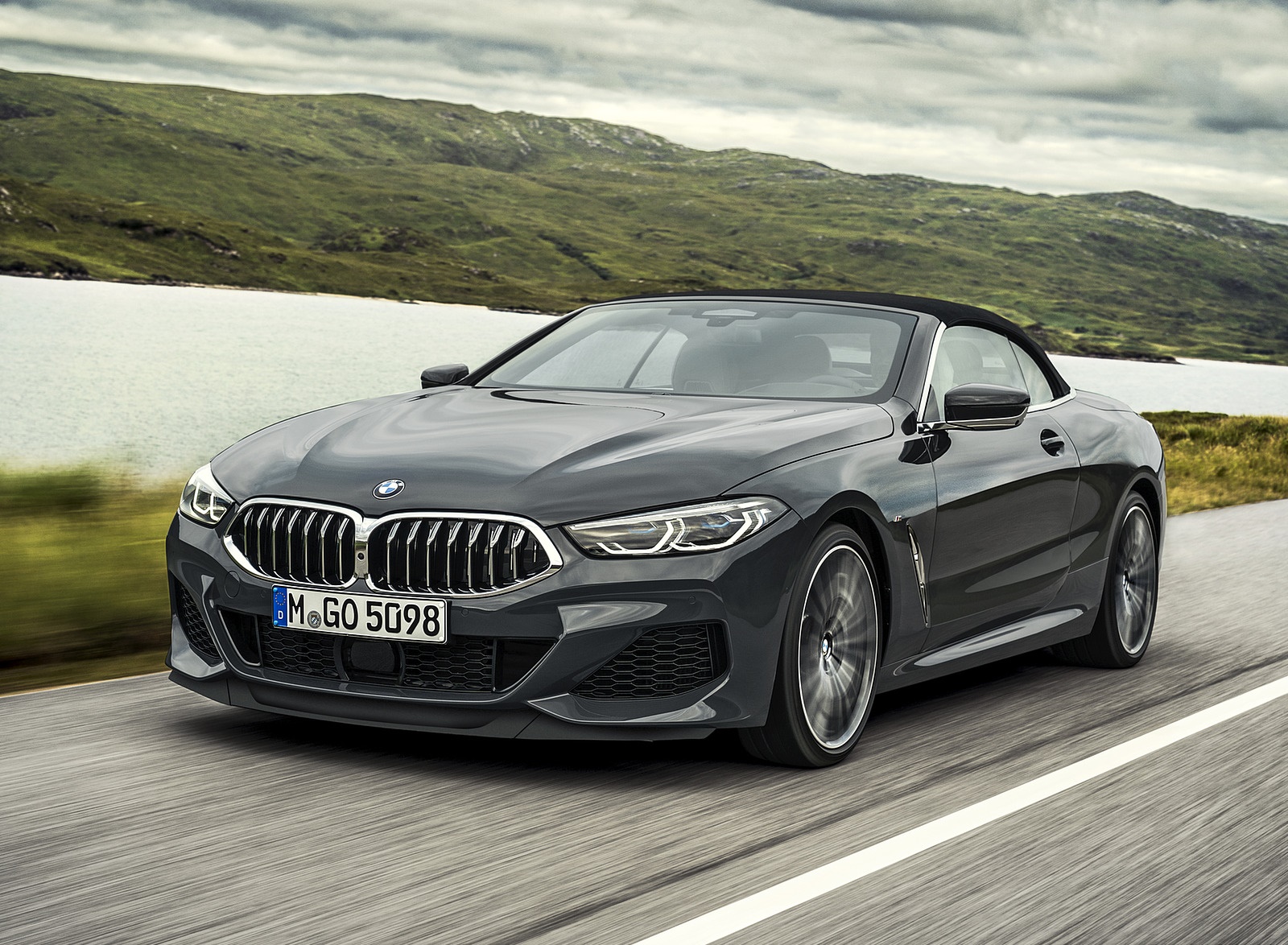 2019 BMW 8 Series M850i xDrive Convertible Front Three-Quarter Wallpapers (6)