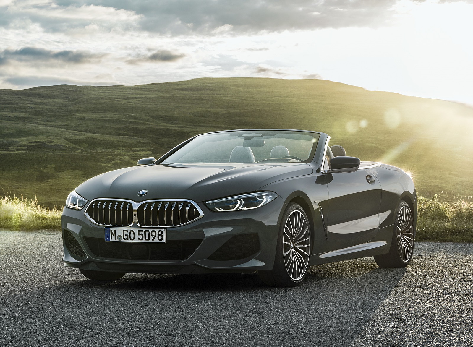 2019 BMW 8 Series M850i xDrive Convertible Front Three-Quarter Wallpapers (5)