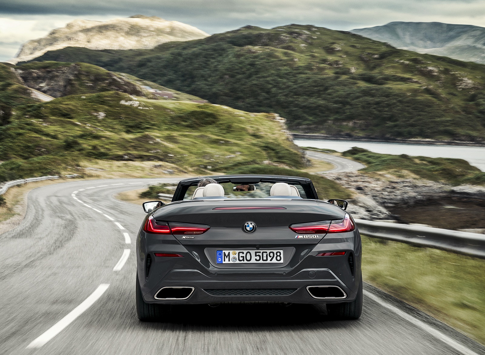 2019 BMW 8 Series M850i xDrive Convertible Rear Wallpapers (8)