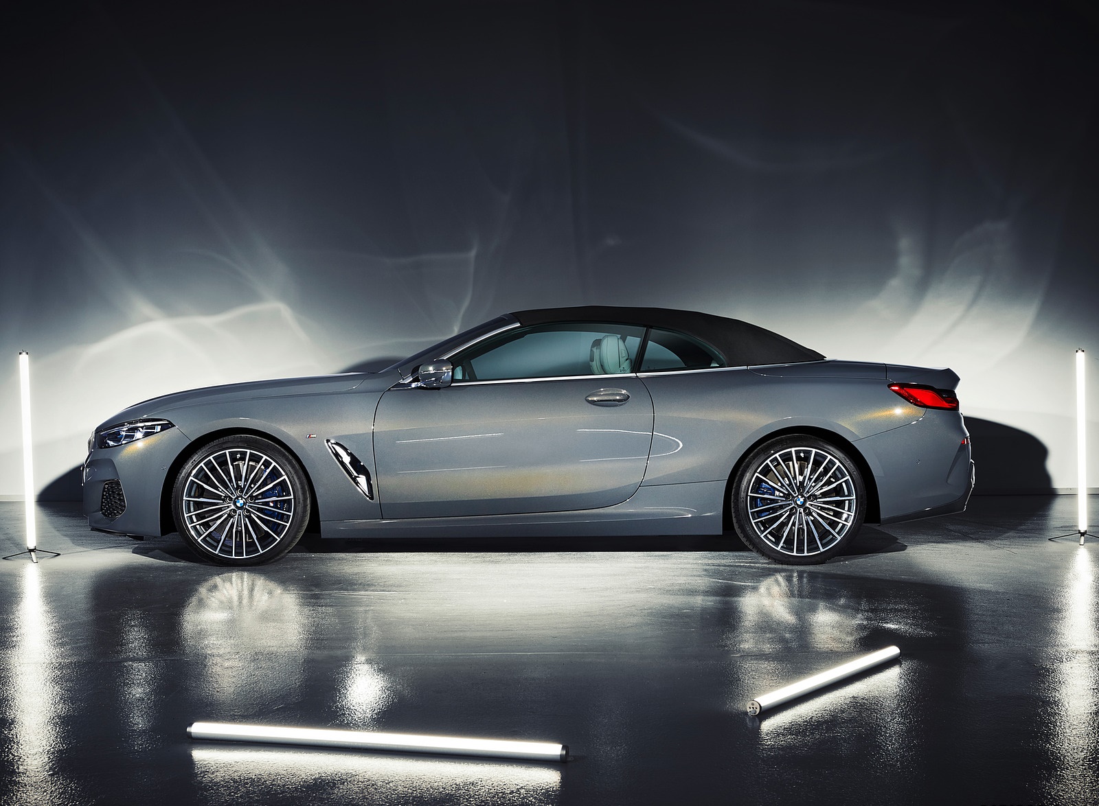 2019 BMW 8 Series M850i xDrive Convertible Side Wallpapers #46 of 58
