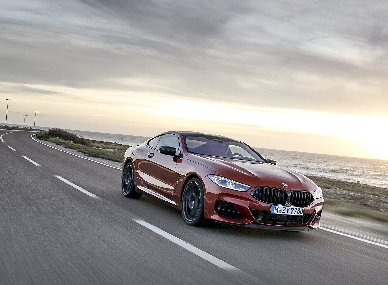 2019 BMW 8-Series M850i xDrive Front Three-Quarter Wallpapers #100 of 116