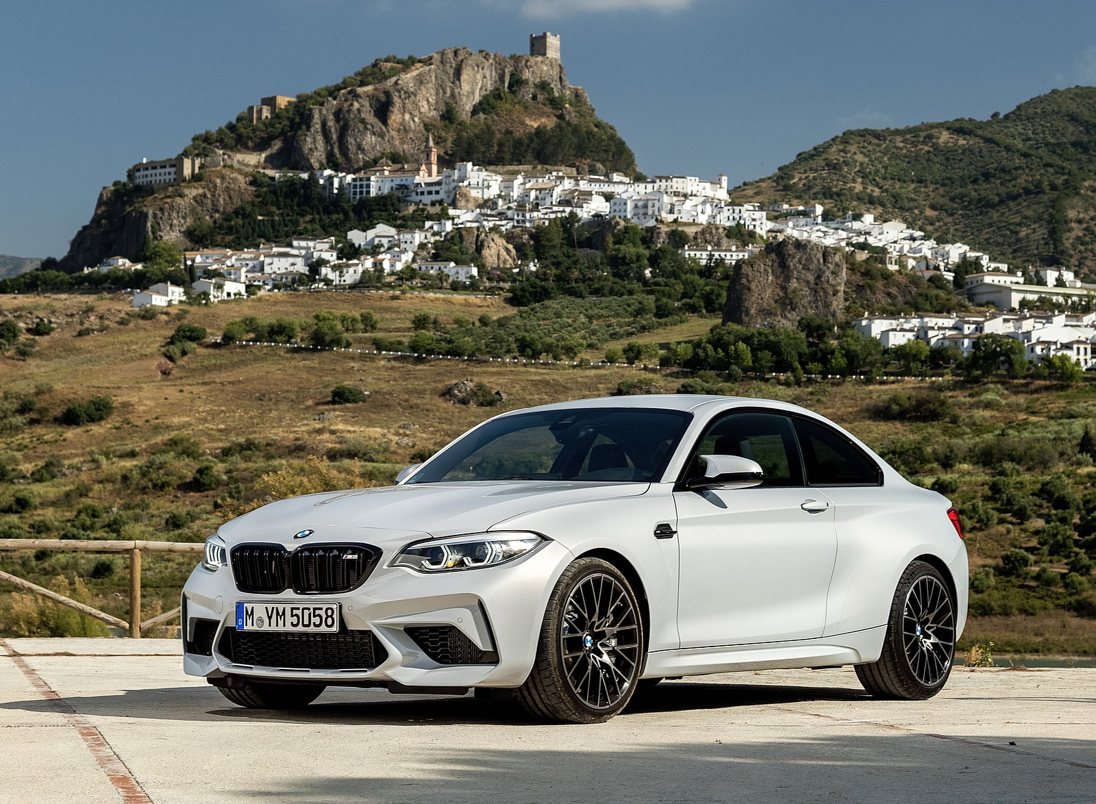 2019 BMW M2 Competition Front Three-Quarter Wallpapers #66 of 109