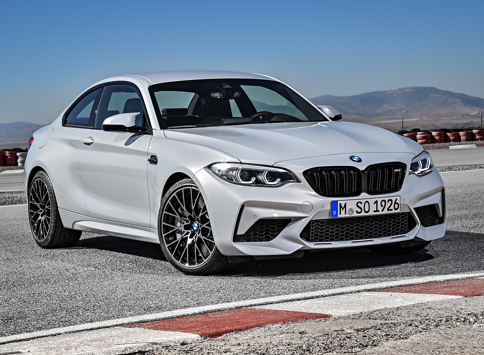 2019 BMW M2 Competition Front Three-Quarter Wallpapers #89 of 109