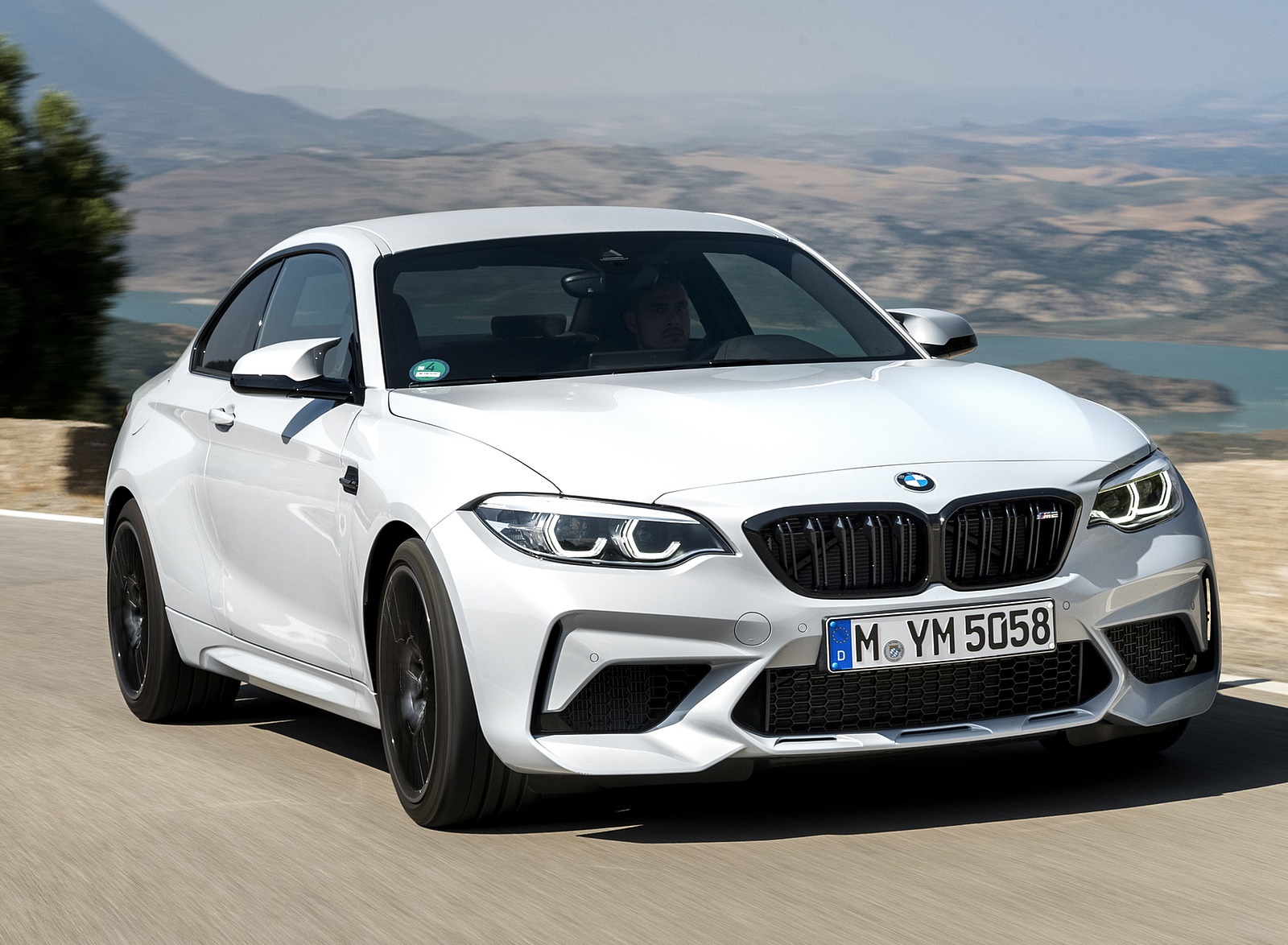 2019 BMW M2 Competition Front Three-Quarter Wallpapers #65 of 109