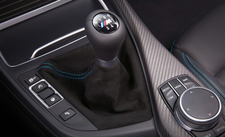 2019 BMW M2 Competition Interior Detail Wallpapers 450x275 (108)
