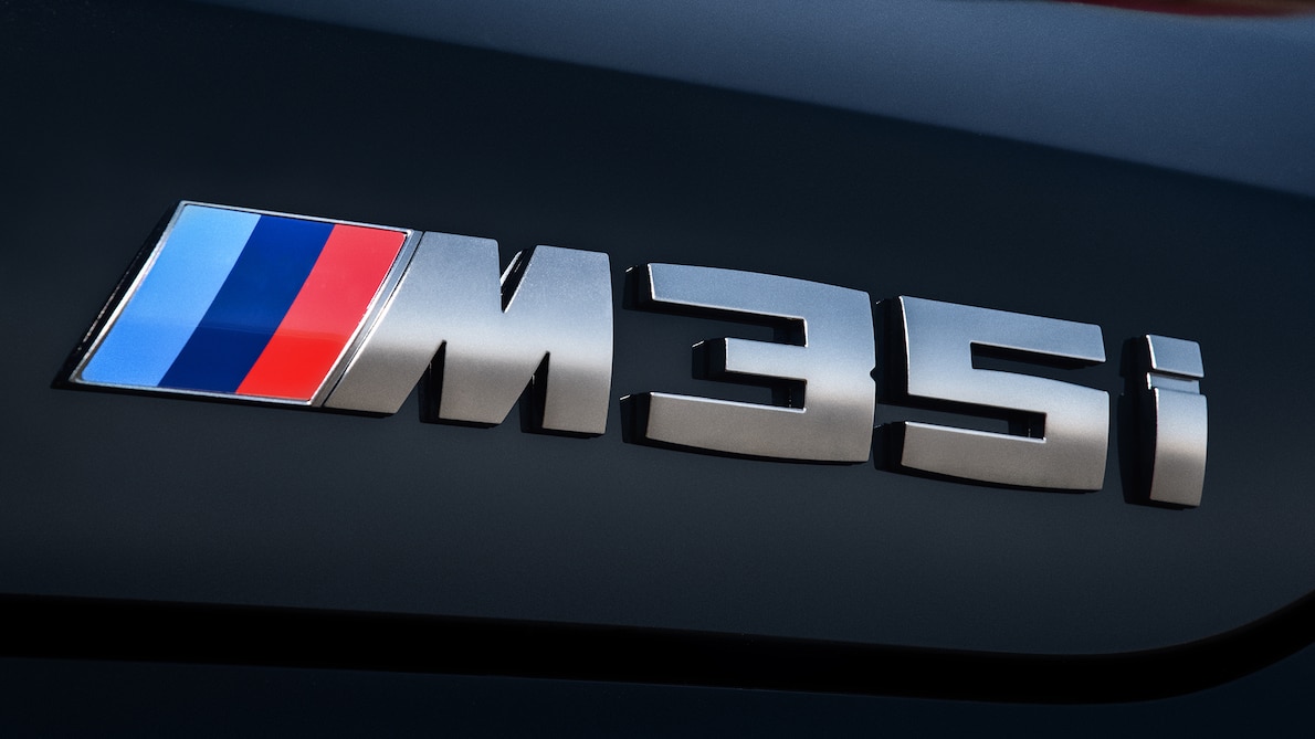 2019 BMW X2 M35i Badge Wallpapers #26 of 130
