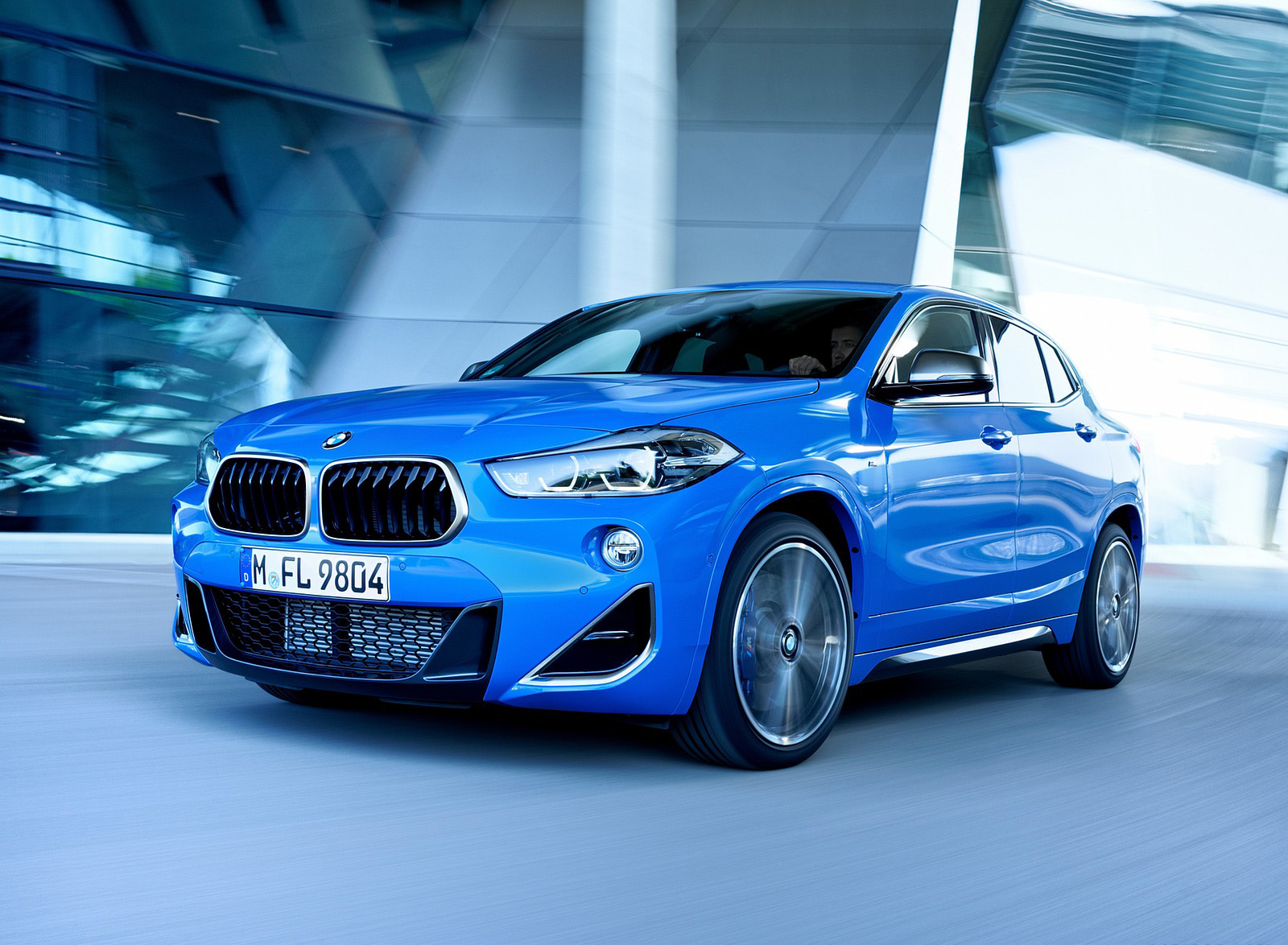 2019 BMW X2 M35i Front Three-Quarter Wallpapers #89 of 130