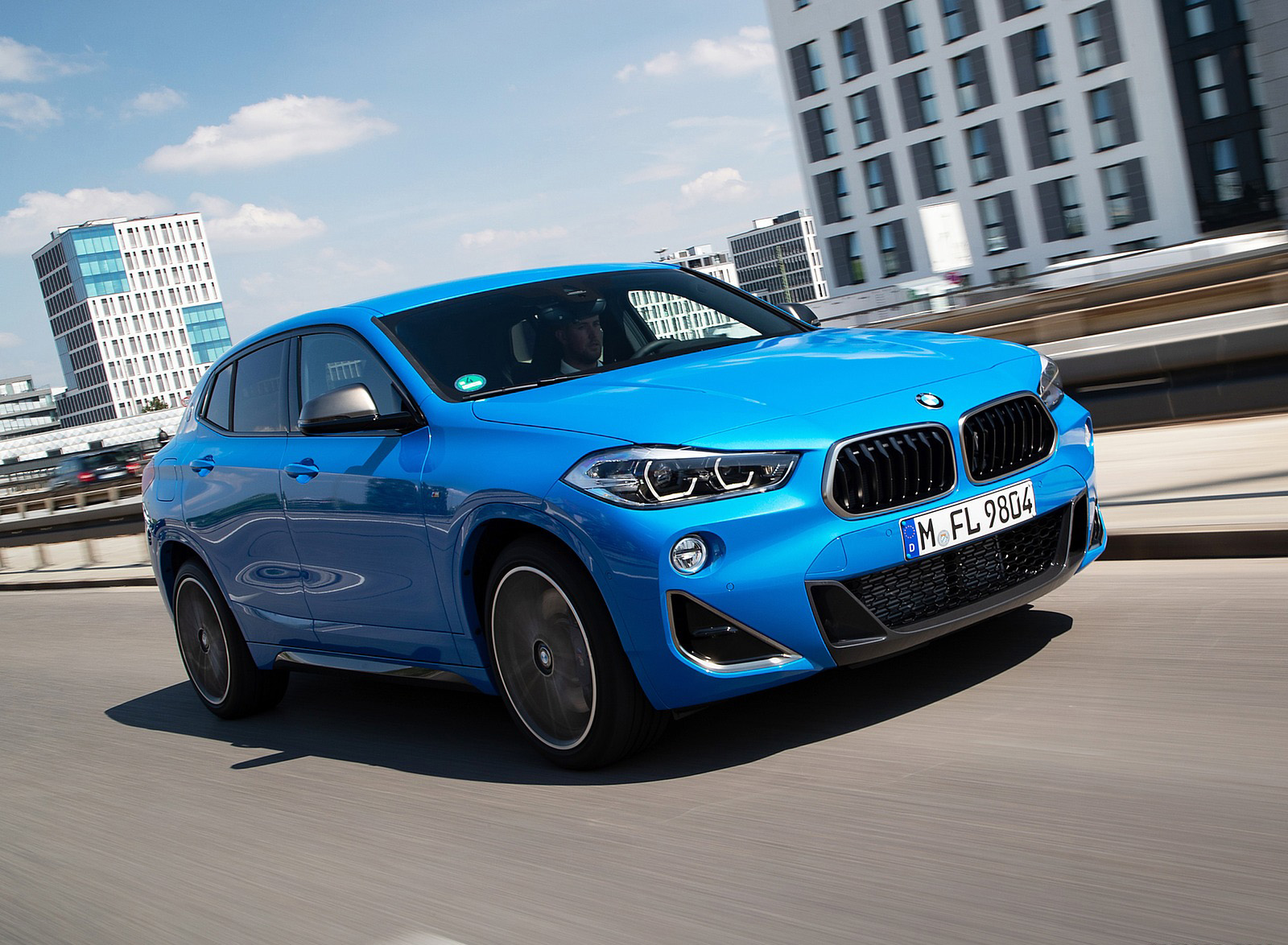 2019 BMW X2 M35i Front Three-Quarter Wallpapers #60 of 130