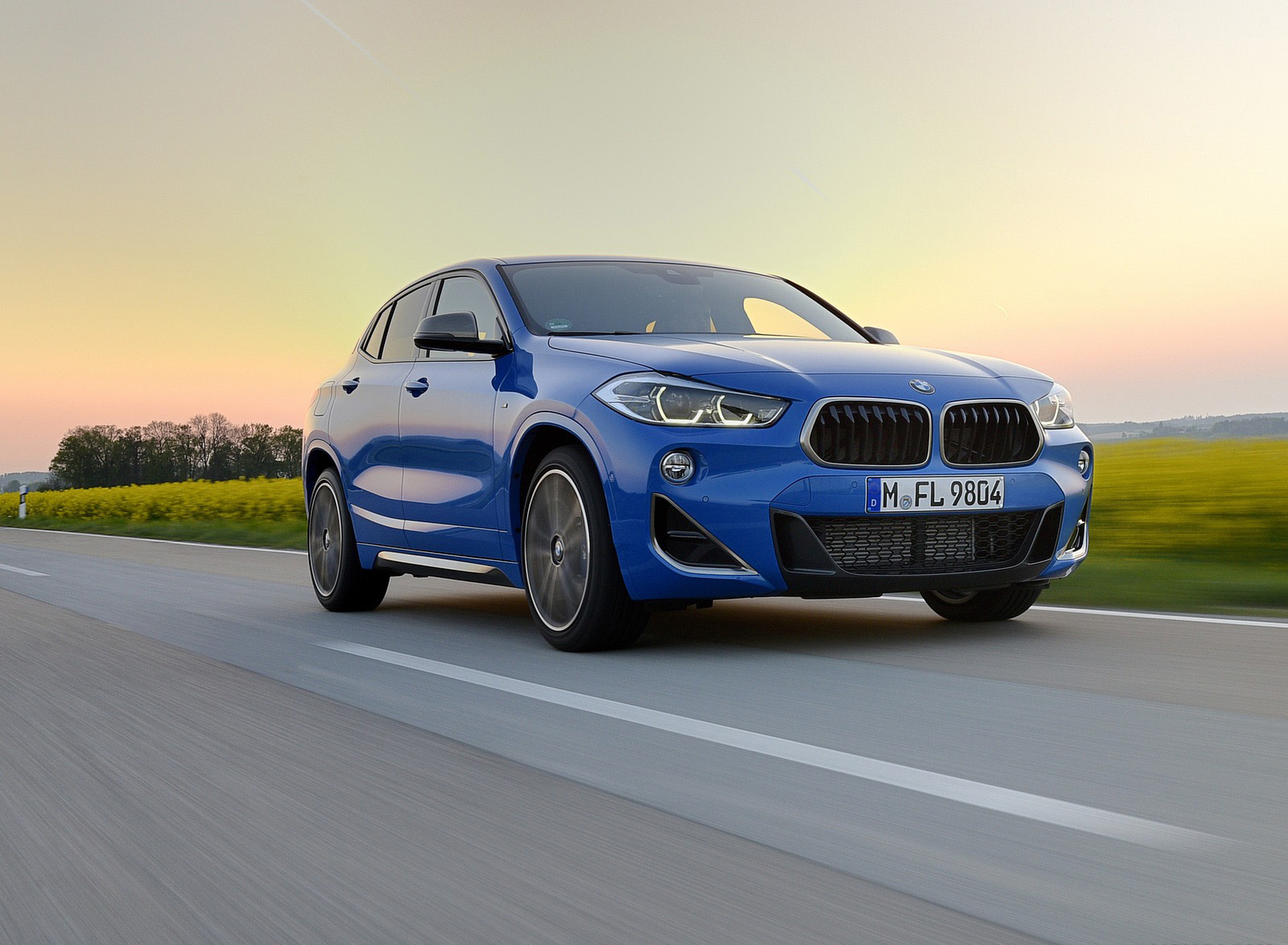 2019 BMW X2 M35i Front Three-Quarter Wallpapers  #33 of 130