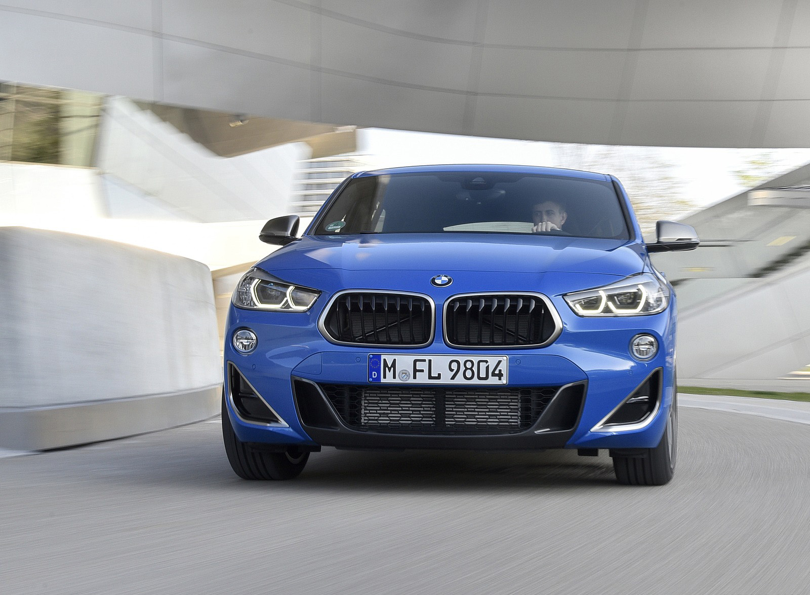 2019 BMW X2 M35i Front Wallpapers #69 of 130