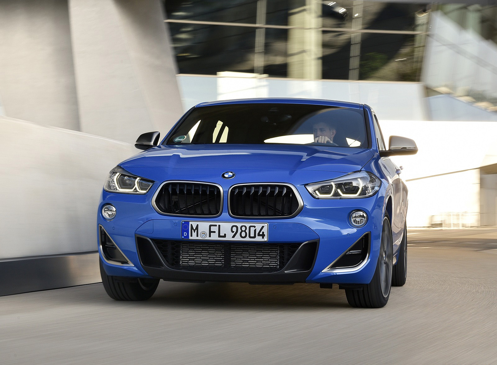 2019 BMW X2 M35i Front Wallpapers #70 of 130