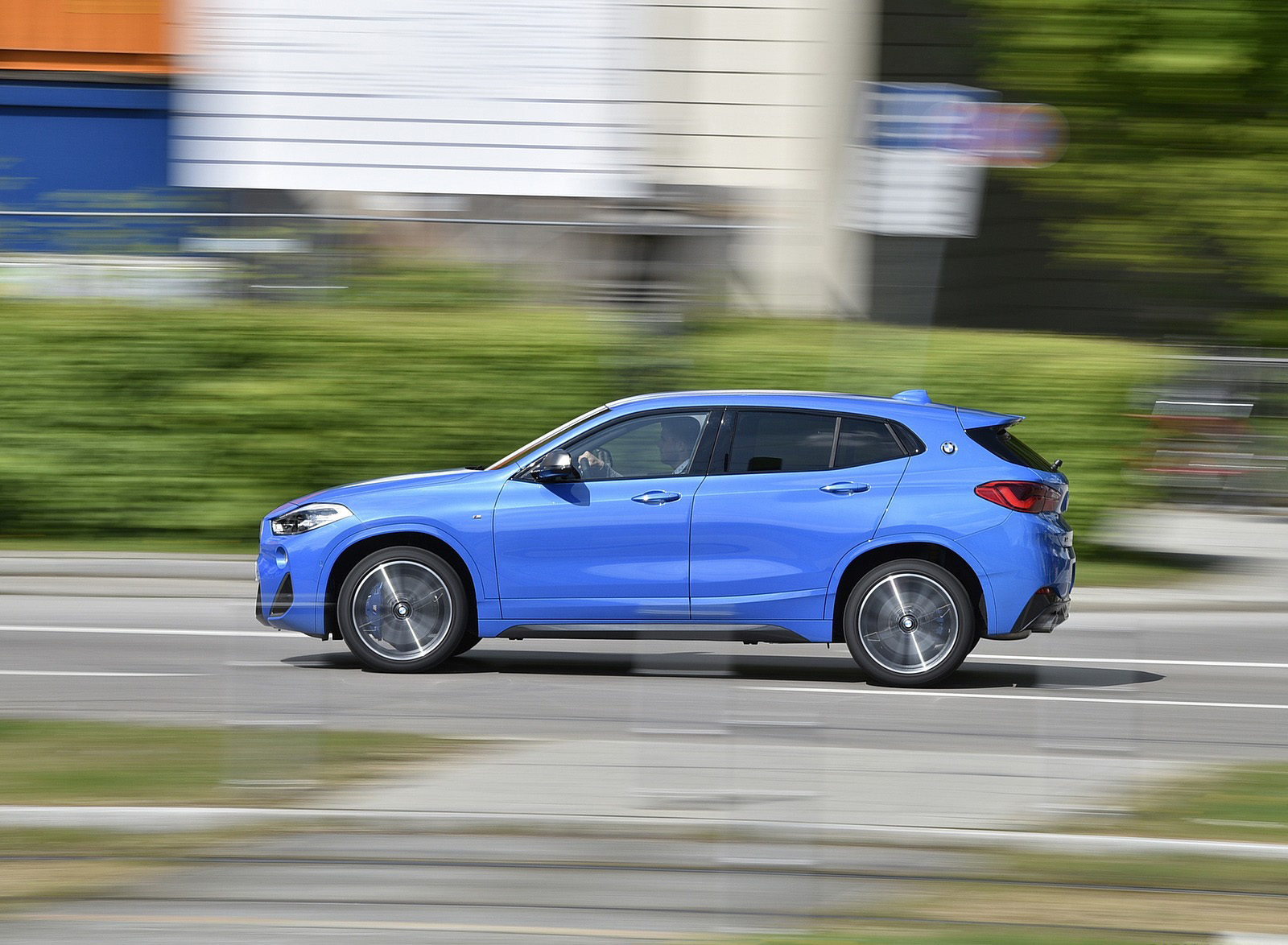 2019 BMW X2 M35i Side Wallpapers #52 of 130