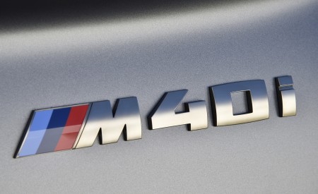 2019 BMW Z4 M40i Badge Wallpapers 450x275 (74)