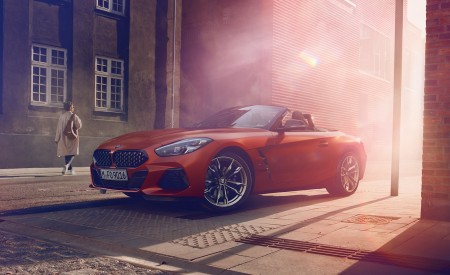 2019 BMW Z4 M40i First Edition Front Three-Quarter Wallpapers 450x275 (5)