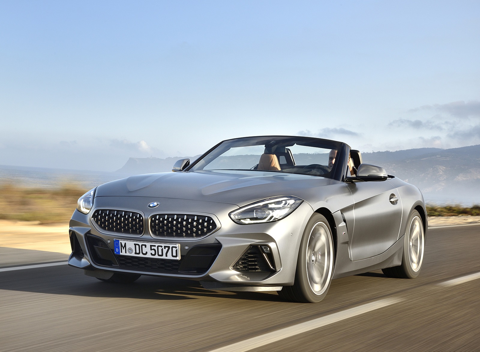 2019 BMW Z4 M40i Front Three-Quarter Wallpapers #42 of 87