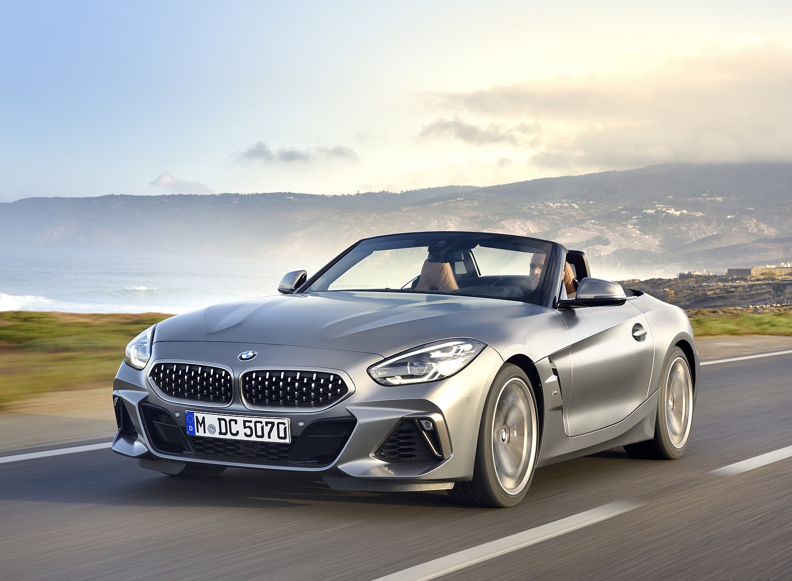 2019 BMW Z4 M40i Front Three-Quarter Wallpapers #43 of 87