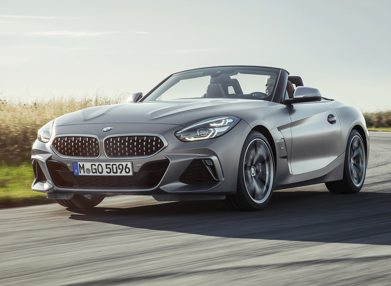 2019 BMW Z4 M40i Front Three-Quarter Wallpapers #22 of 87