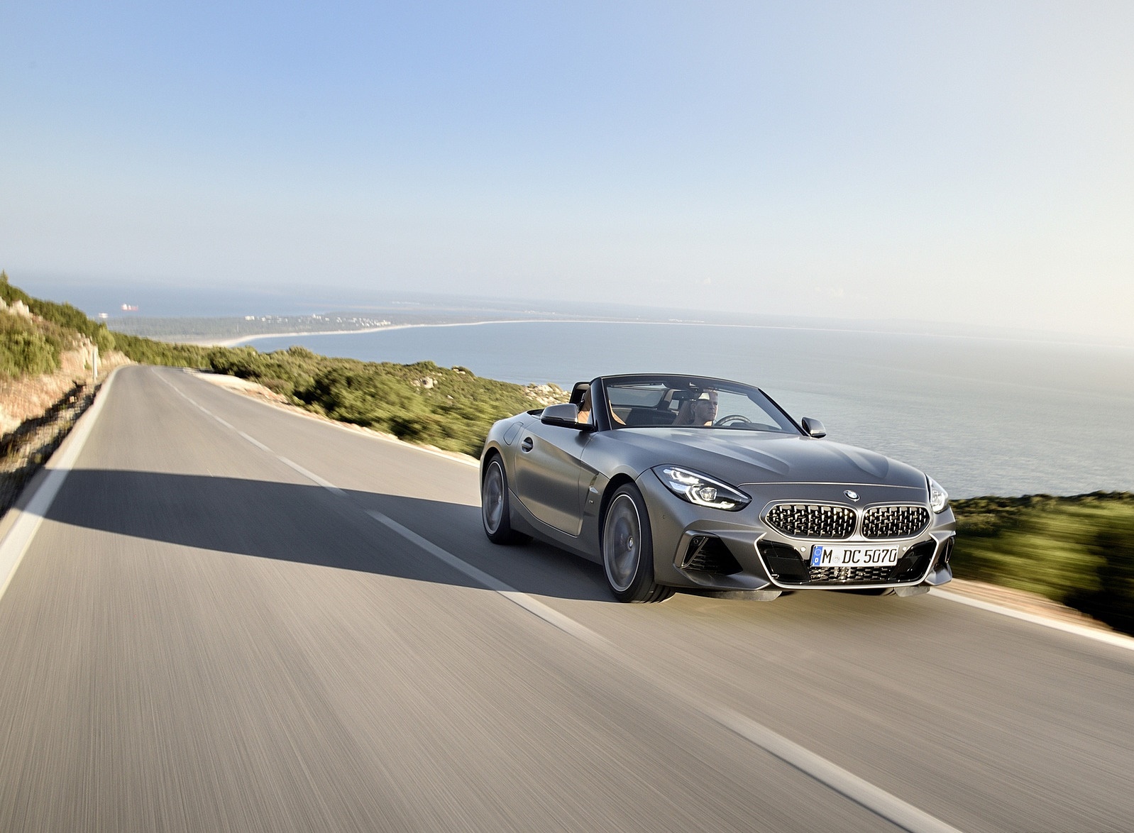 2019 BMW Z4 M40i Front Three-Quarter Wallpapers #46 of 87