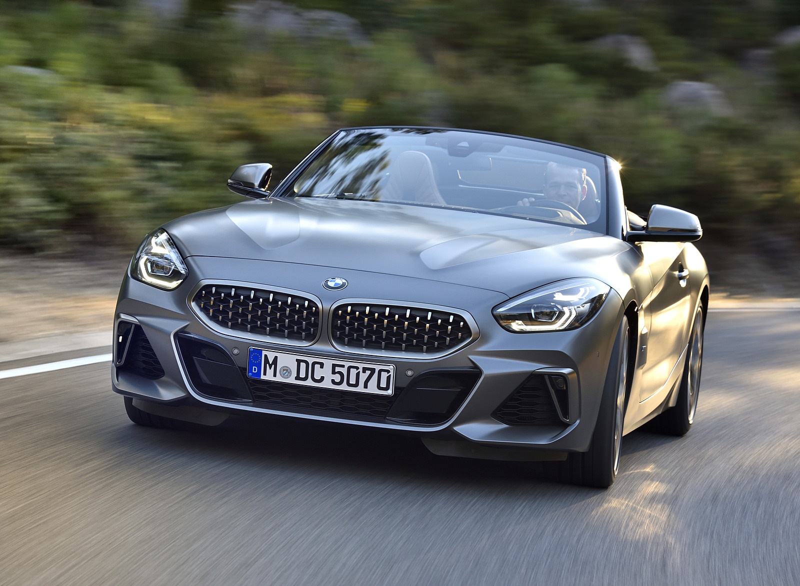 2019 BMW Z4 M40i Front Wallpapers #47 of 87