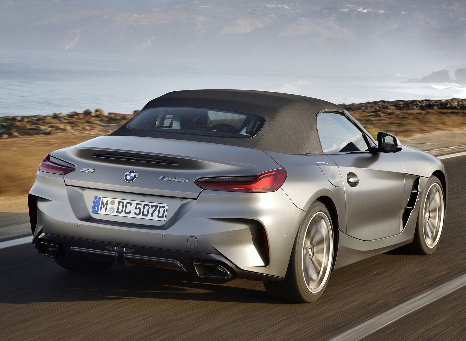 2019 BMW Z4 M40i Rear Three-Quarter Wallpapers #53 of 87