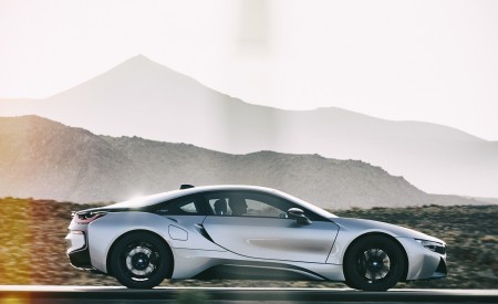 2019 BMW i8 Coupe Side Wallpapers 450x275 (10)