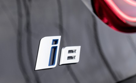 2019 BMW i8 Roadster Badge Wallpapers 450x275 (83)