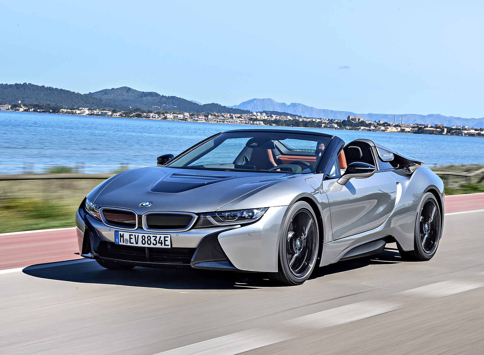 2019 BMW i8 Roadster (Color: Donington Grey) Front Three-Quarter Wallpapers #59 of 95