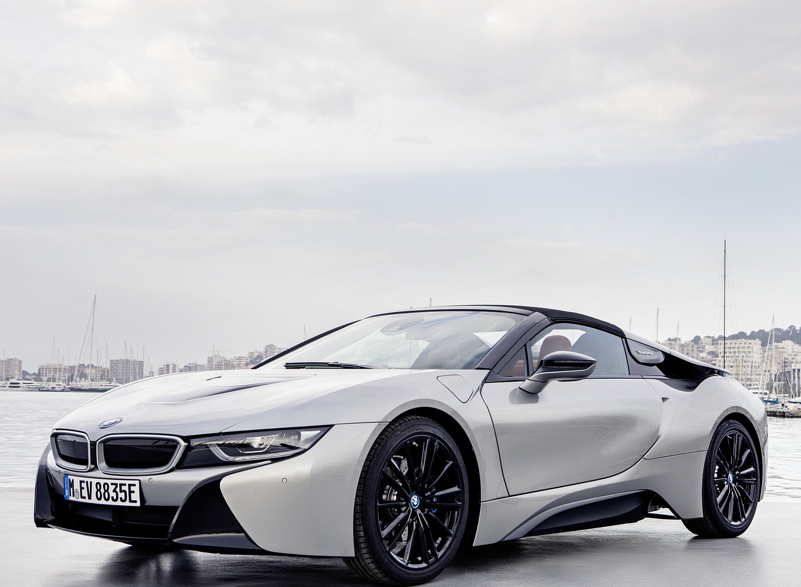 2019 BMW i8 Roadster (Color: Donington Grey) Front Three-Quarter Wallpapers #69 of 95