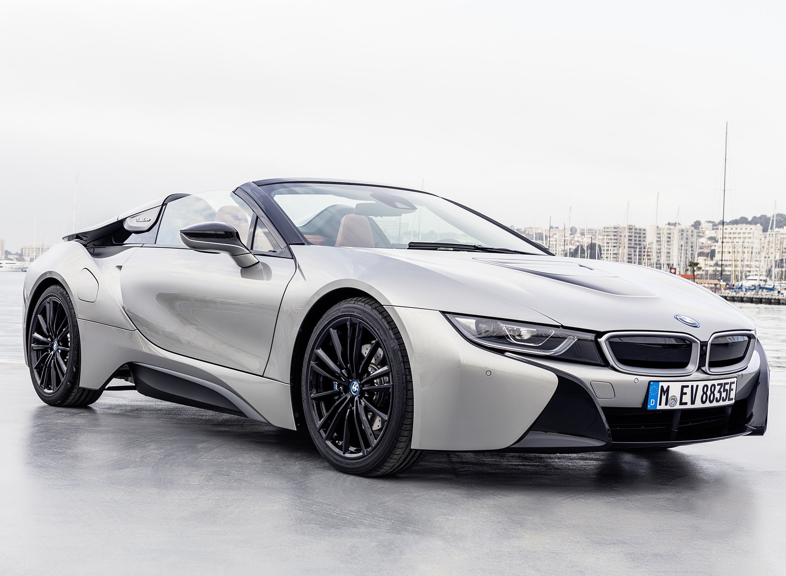 2019 BMW i8 Roadster (Color: Donington Grey) Front Three-Quarter Wallpapers #68 of 95