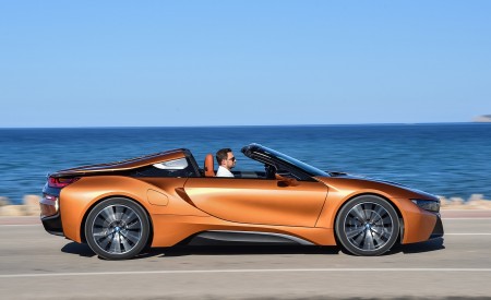 2019 BMW i8 Roadster (Color: E-Copper) Side Wallpapers 450x275 (43)