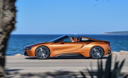 2019 BMW i8 Roadster (Color: E-Copper) Side Wallpapers 450x275 (42)