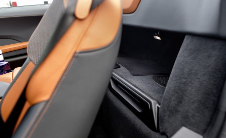 2019 BMW i8 Roadster Interior Detail Wallpapers 450x275 (87)