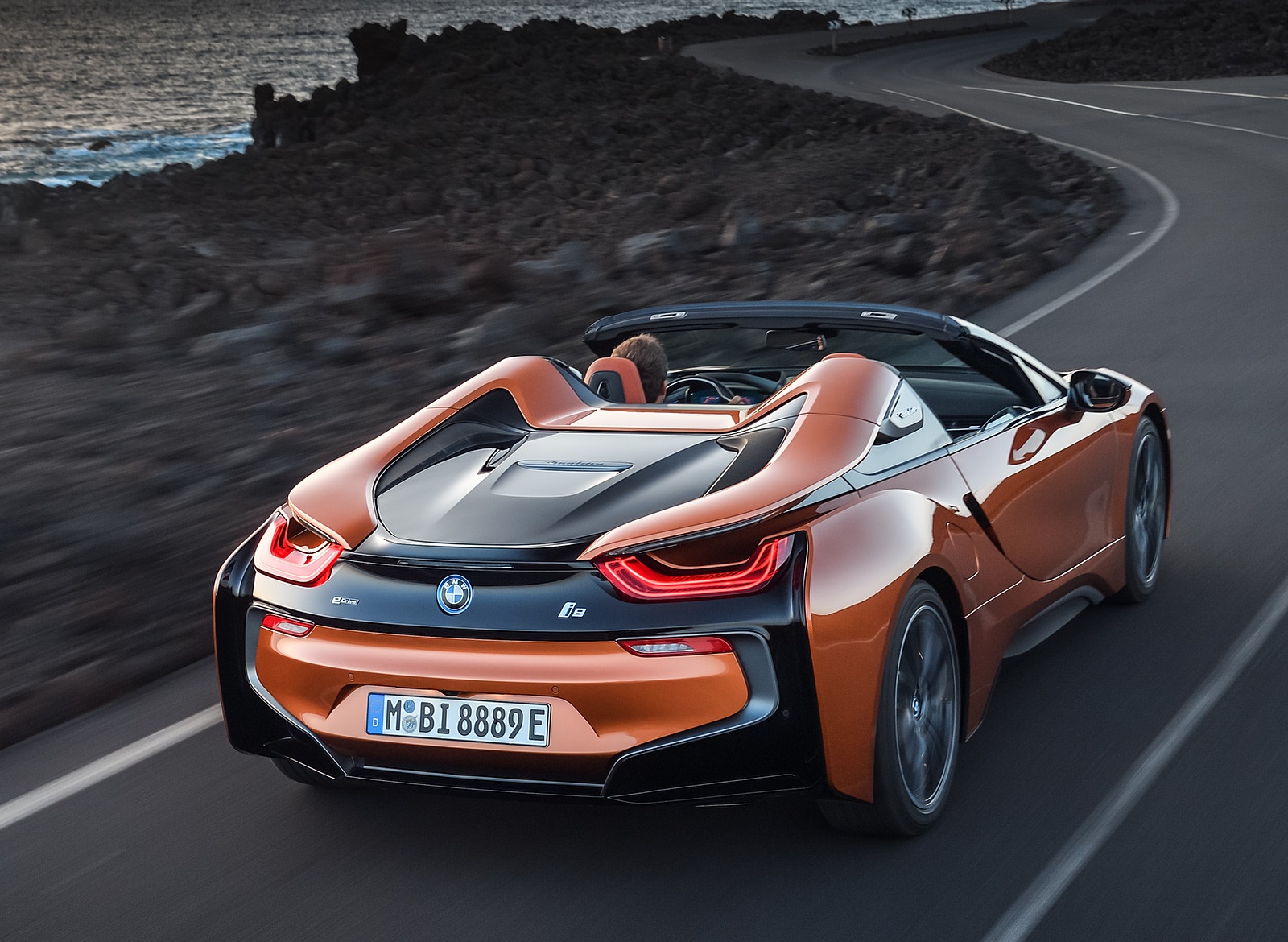 2019 BMW i8 Roadster Rear Three-Quarter Wallpapers #6 of 95