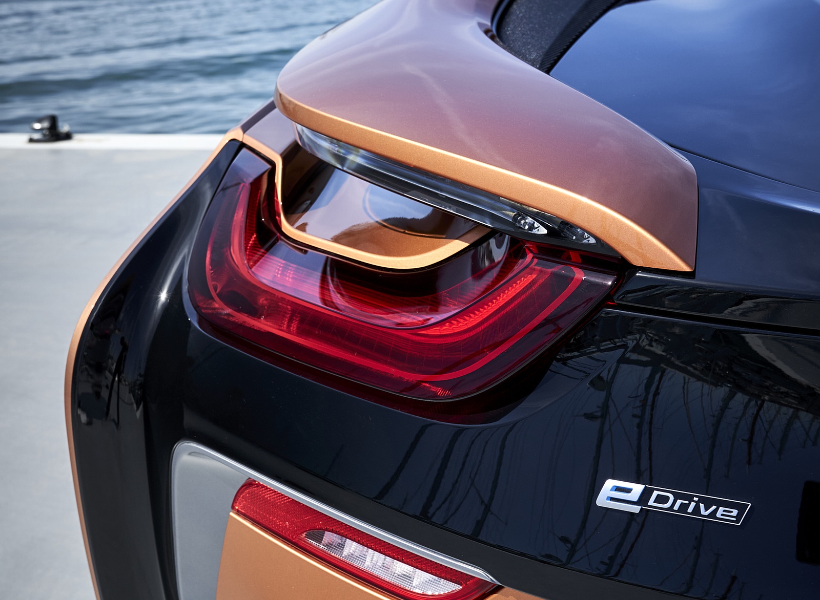 2019 BMW i8 Roadster Tail Light Wallpapers #79 of 95