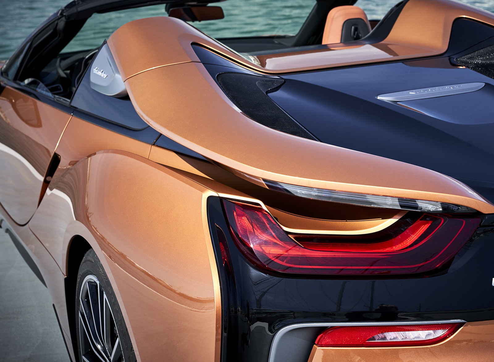 2019 BMW i8 Roadster Tail Light Wallpapers #85 of 95