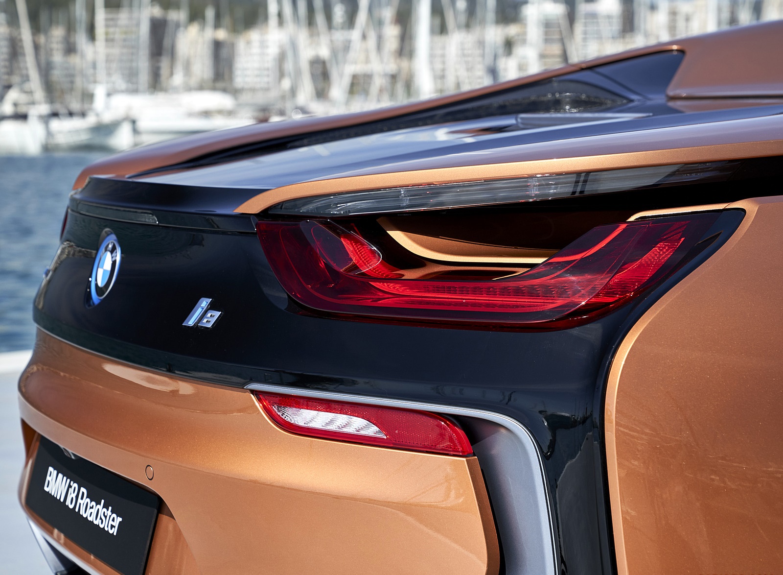 2019 BMW i8 Roadster Tail Light Wallpapers #78 of 95