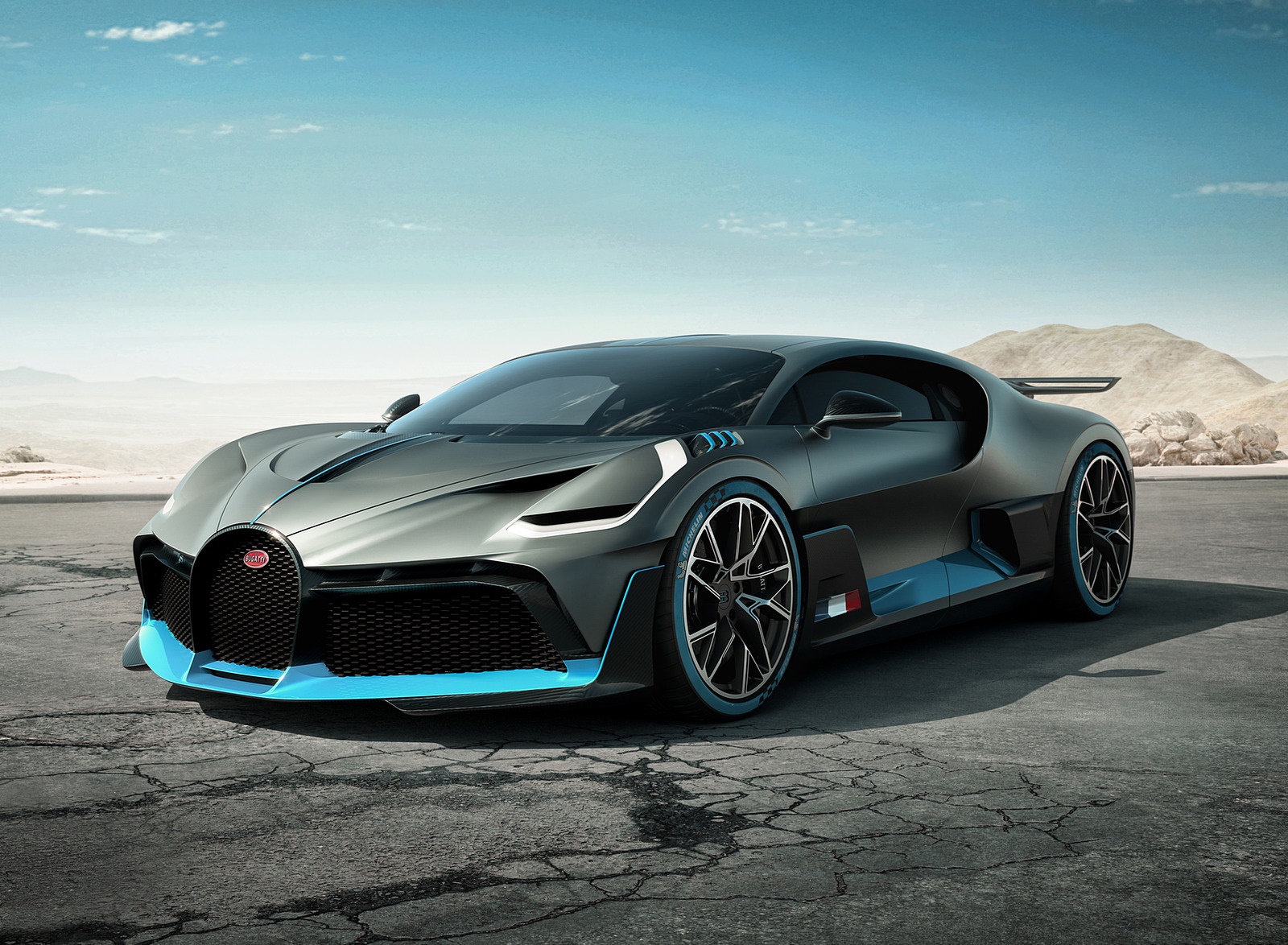 2019 Bugatti Divo Front Three-Quarter Wallpapers (1)